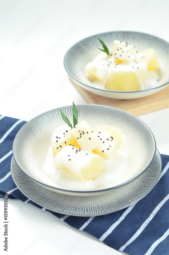 Fototapeta premium Sweet cassava or singkong thailand is a popular dessert in Indonesia