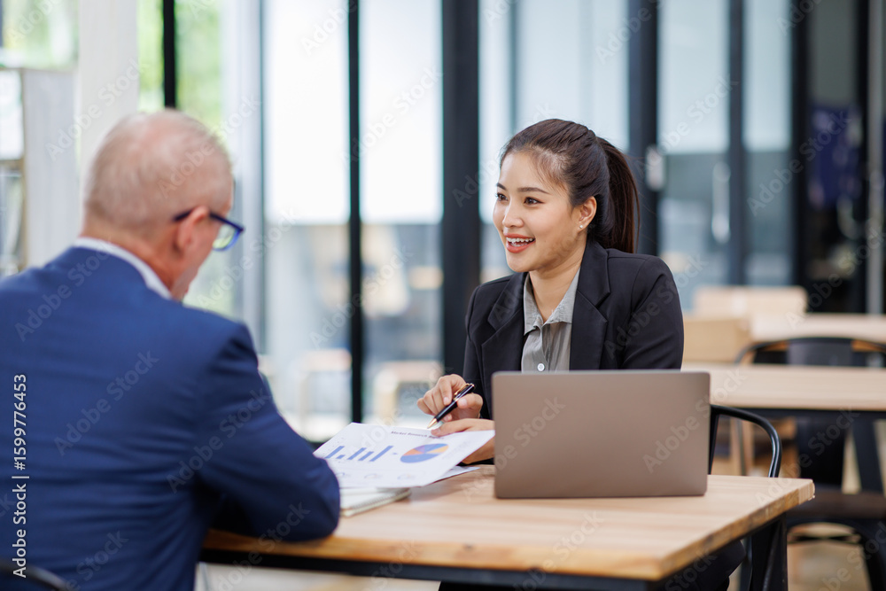 Obraz premium Businesswoman financial expert analyzes business report graph and chart at the office. Concept of financial economy and marketing research. 
