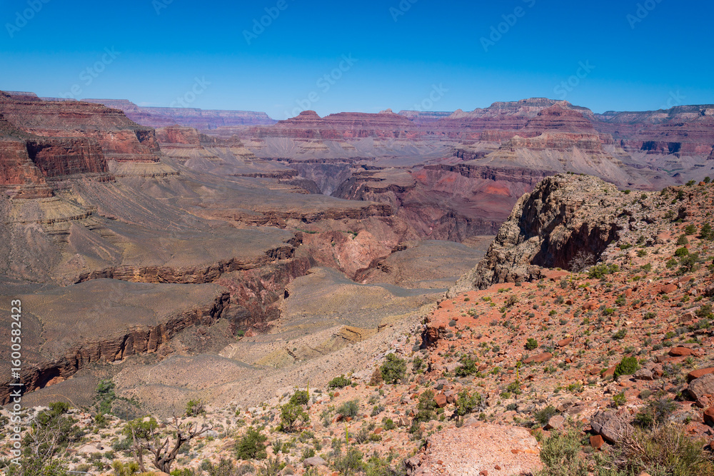 Fototapeta premium Grand Canyon Adjacent Canyon View Between Cedar Ridge and Skeleton Point