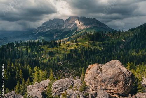 Blick vom Latemar Richtung Rosengarten in den Dolomiten