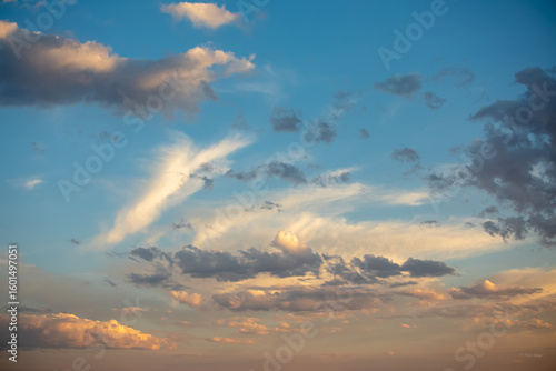 Quadro su tela Sky and clouds at sunset in wild Wyoming