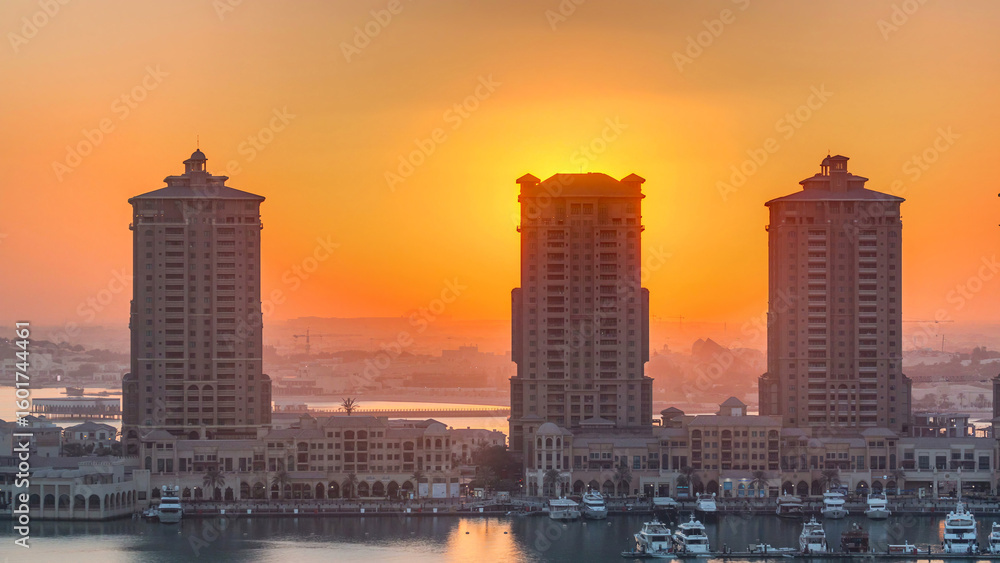 Fototapeta premium Sunset at the Pearl-Qatar timelapse from top.