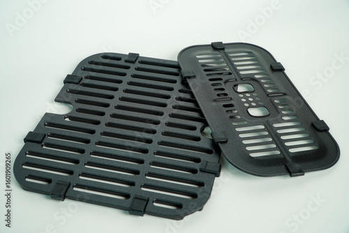 sleek air fryer basket designed for grilling food,empty air fryer