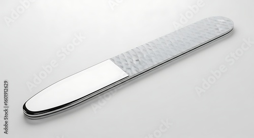 High Quality Metal Nail File for Salon and Home Use for Perfect Nail Shaping and Buffing
