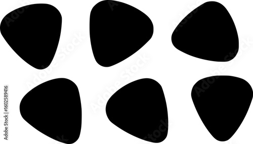A black and white silhouette of a plectrum
