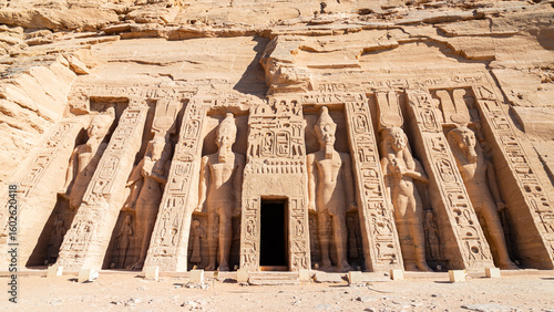 Photos The facade and entrance gate of the temple of Hator and queen Nefertari, in the archeological site of Abu Simbel, Egypt