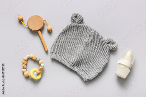 Baby hat with rattles and b...