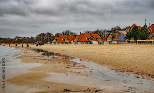 Fototapeta Naklejka Na Ścianę i Meble -  Cloudy autumn day on the Baltic Sea coast in Sopot