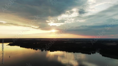 Wallpaper Mural zachód słońca jezioro natura polska woda Torontodigital.ca