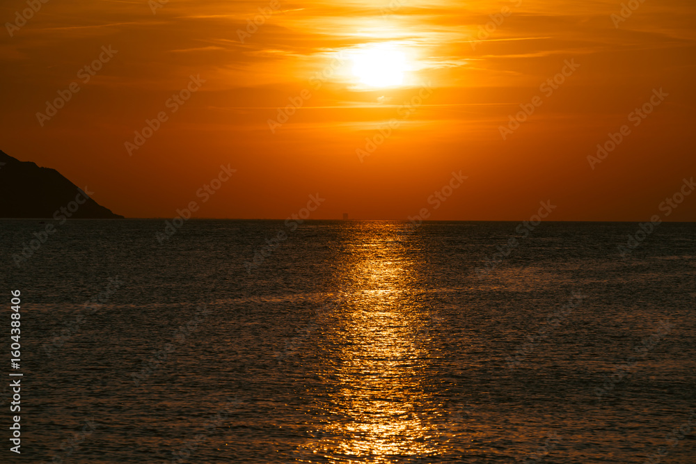 Fototapeta premium Peace sunset sky calm tranquil relax panorama summer mood. Positive energy, meditation summer tropical island