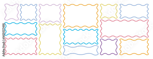 Zigzag outline frame set. Doodle frames with funny wavy scallop and zigzag edges. collection of hand drawn, decorative borders, frames, abstract frame designs