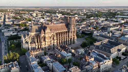 Wallpaper Mural Cathedral in Reims Torontodigital.ca