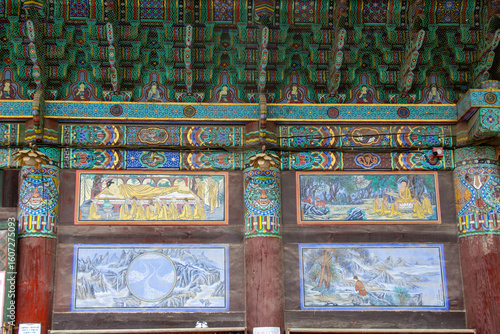 Bongeunsa Temple in Seoul, South Korea – Traditional Buddhist Architecture Amid the City
