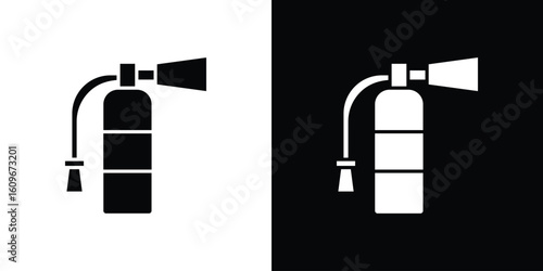 Fire extinguisher icon. Vector illustration. Flat design.