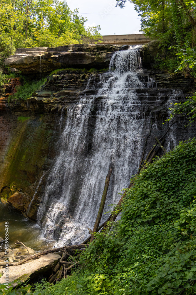 Obraz premium waterfall in cuyahoga valley park