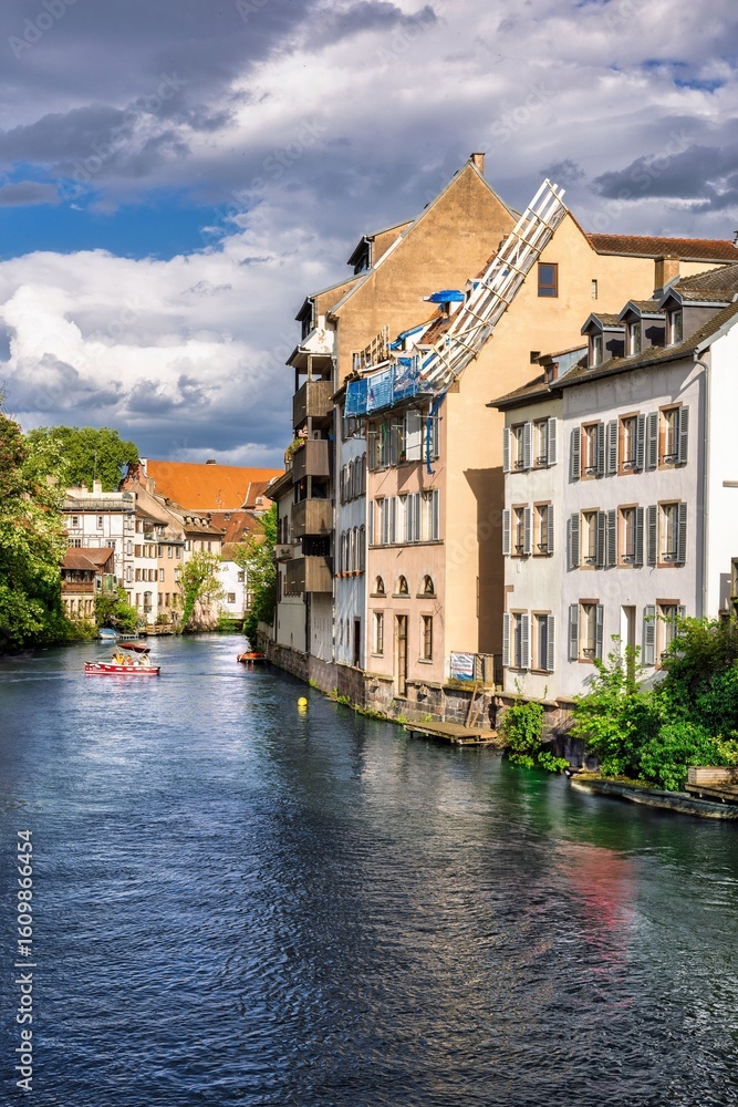 Fototapeta premium Scenic canal view in Strasbourg, France.