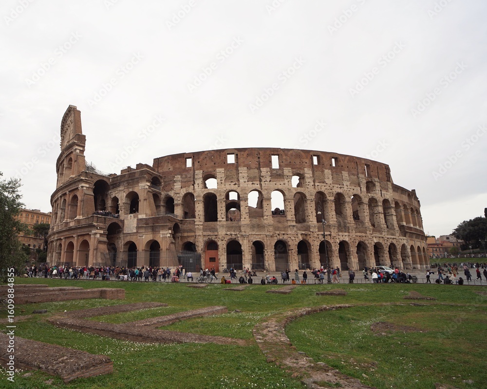 Fototapeta premium colosseum in rome italy