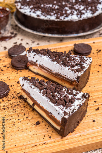 Torta cookies and cream chocolate