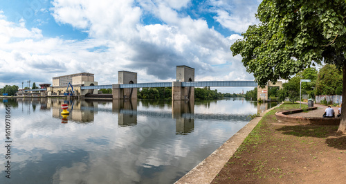Weir and lock in Frankfurt-Griesheim, Hesse, Germany
