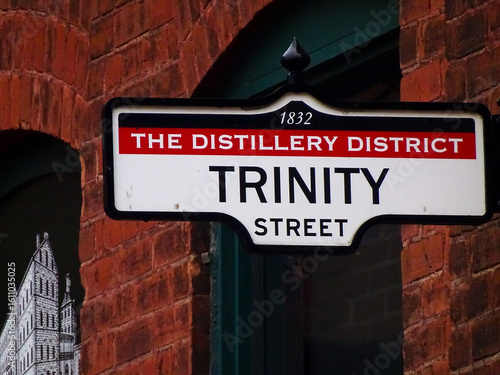 Photography Panneau d'une rue du Distillery District, Toronto, Ontario, Canada