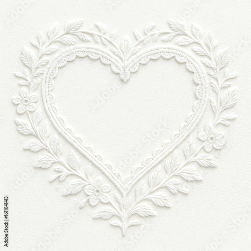 ボタニカル縁の刺繍ハート