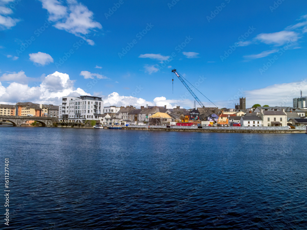 Fototapeta premium River Shannon in Athlone