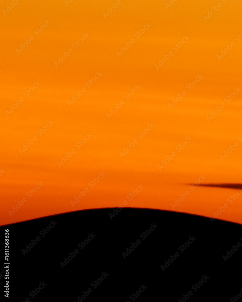 Obraz premium Vibrant Orange sunset in Peru