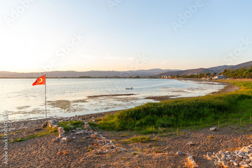 Lake Iznik and the coastlin...