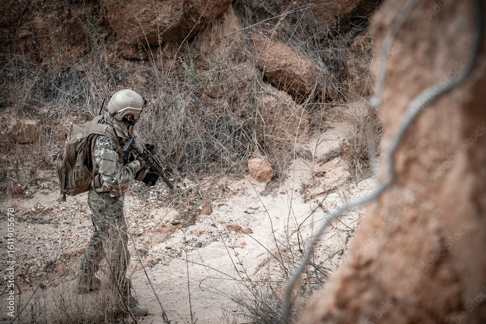 Obraz premium Soldiers of special forces on wars at the desert,Thailand people,Army soldier Patrolled the front line