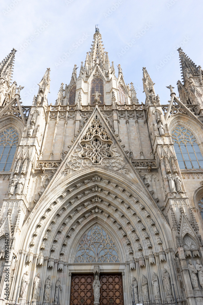 Fototapeta premium Stunning Facade of Barcelona Cathedral in Spain