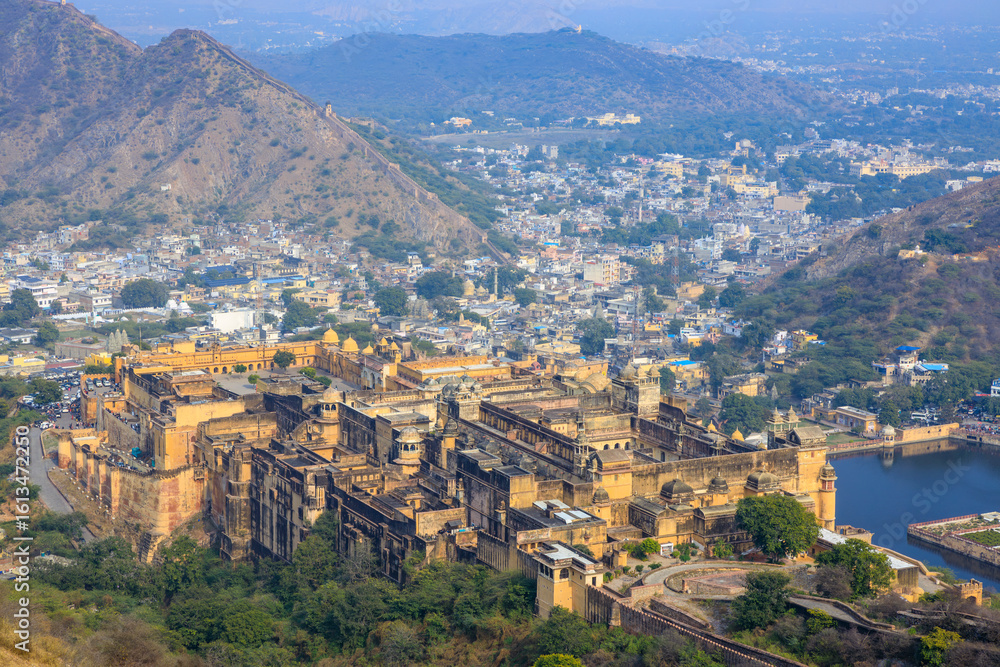 Obraz premium ジャイガル・フォートから望むアンベール・フォート