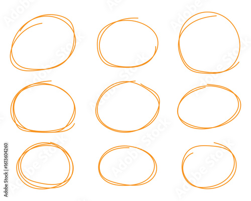 Set of doodle ellipses. Scribble ovals, marker round elements. Hand drawn circles line sketch. doodle round circles.