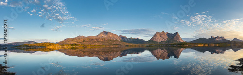 Abendrot an den Ofoten in Norwegen