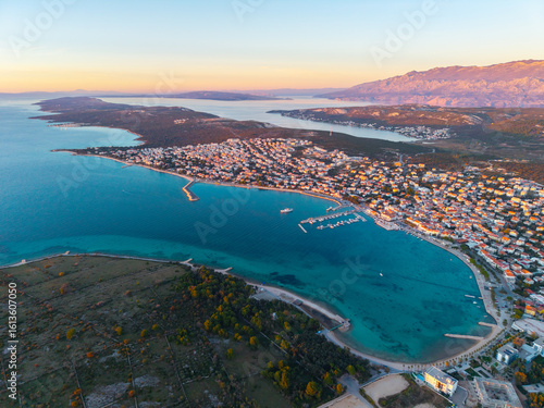 Cuadro en lienzo Aerial view of Pag island and Novalja town at sunset