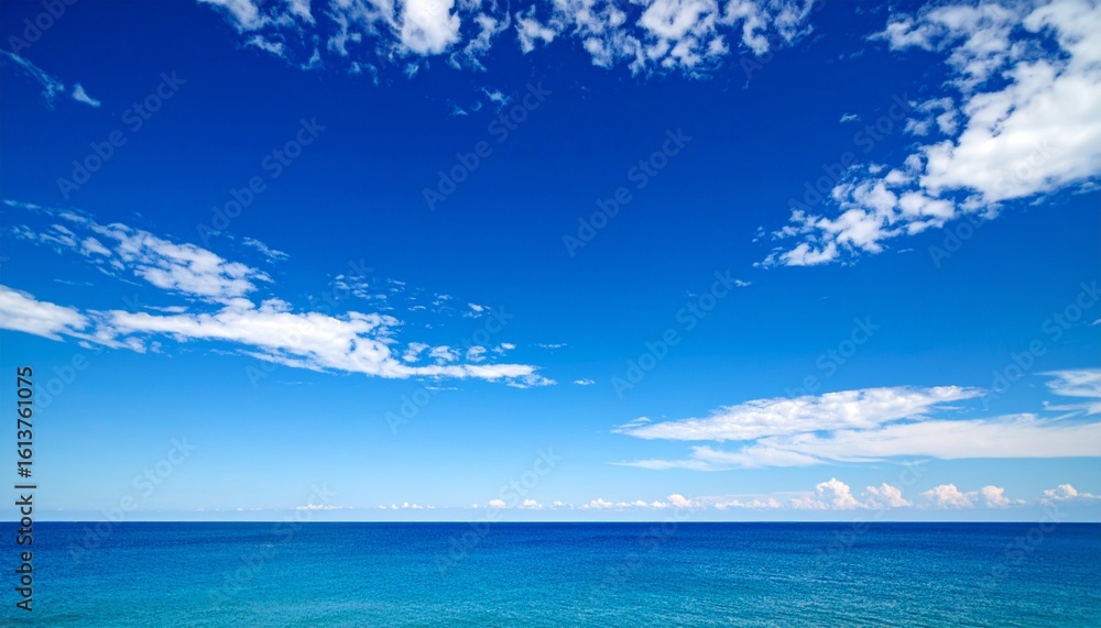 Obraz premium 鮮やかで爽やかな青空