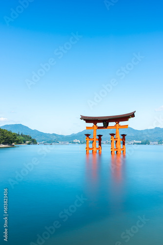 世界遺産・日本三景厳島神社大鳥居　広島県廿日市市宮島