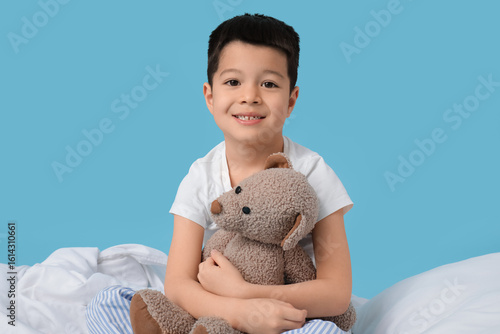 Cute little Asian boy in pa...