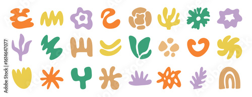 abstract organic shapes kit set, irregular hand drawn doodle organic shapes and liquid form. Plant nature liquid random boho set