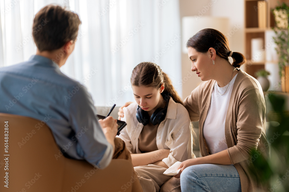 Obraz premium Consultation of the patient with a psychologist