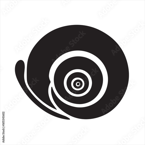 Silhouette Style Vector Nautilus Shell Logo Icon – Minimal Sea Shell Symbol for Marine, Ocean, Nature, or Spa Branding, Elegant Monochrome Spiral Graphic Design for Print, Web, and Packaging