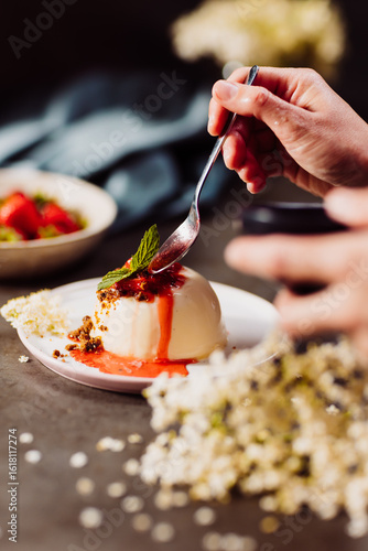 elderflower pannacotta