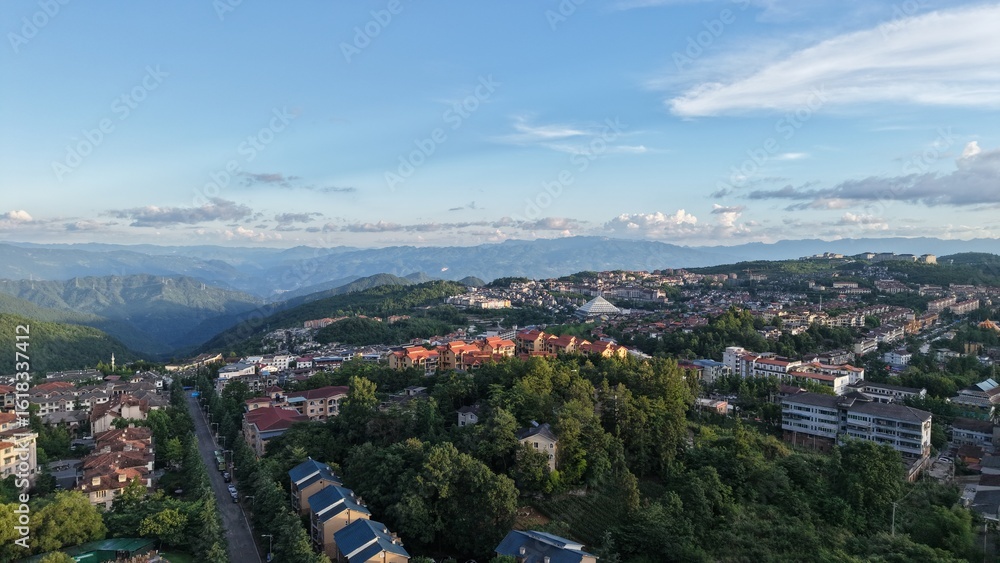 Obraz premium Aerial photography of summer houses in Xiannv Mountain town, Wulong District, Chongqing, China