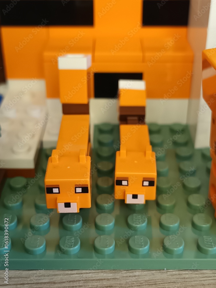 Fototapeta premium Lego Minecraft Fox and Kit on Green Baseplate