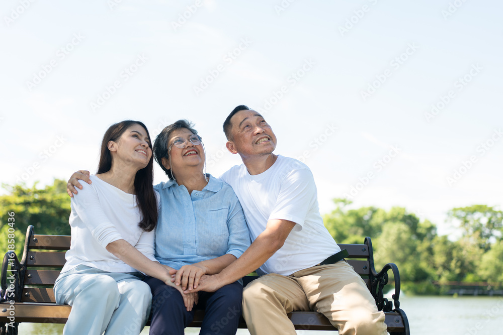 Obraz premium Daughter lovingly supports her elderly mother, capturing a beautiful family portrait filled with happiness and care. Their strong relationship creates cherished memories, celebrating warmth of family