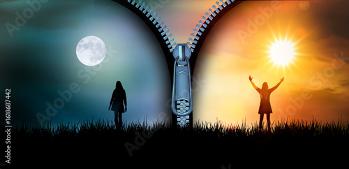 Silhouette einer Frau in einer Landschaft mit unterschiedlichen Emotionen als...