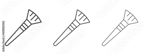 Makeup brush icon - editable stroke vector illustration