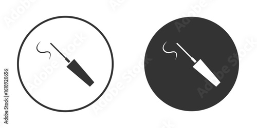 Eyeliner brush icon, flat vector simple element illustration from editable concept