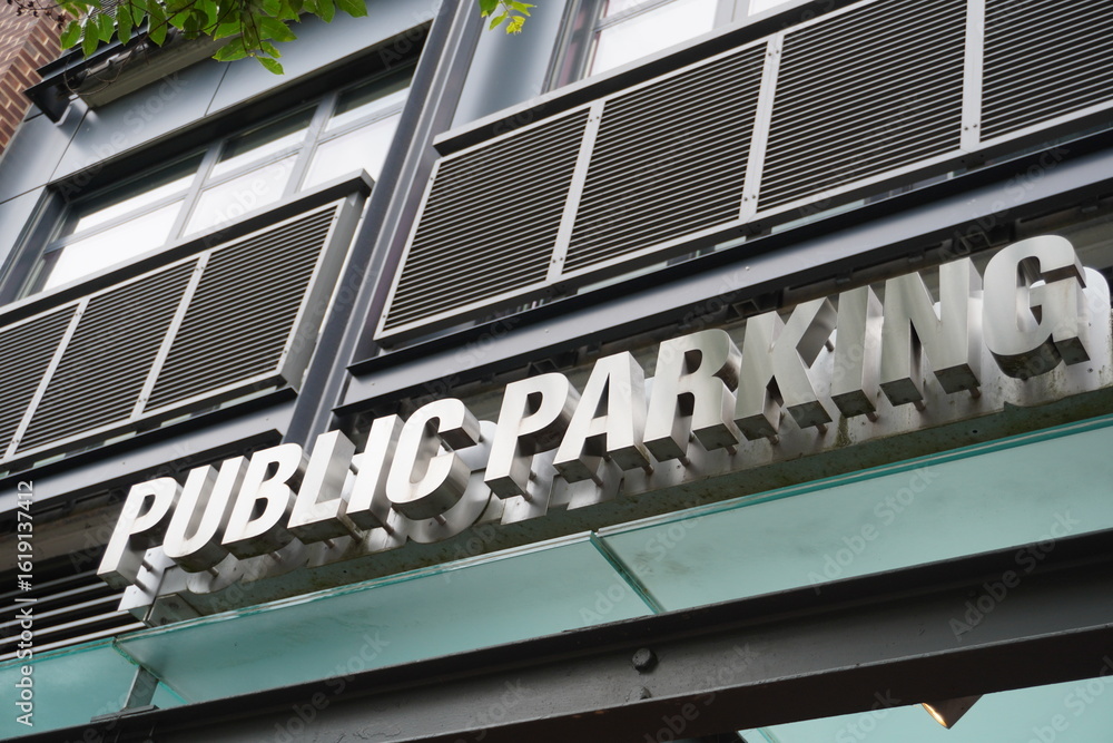 Obraz premium Public Parking