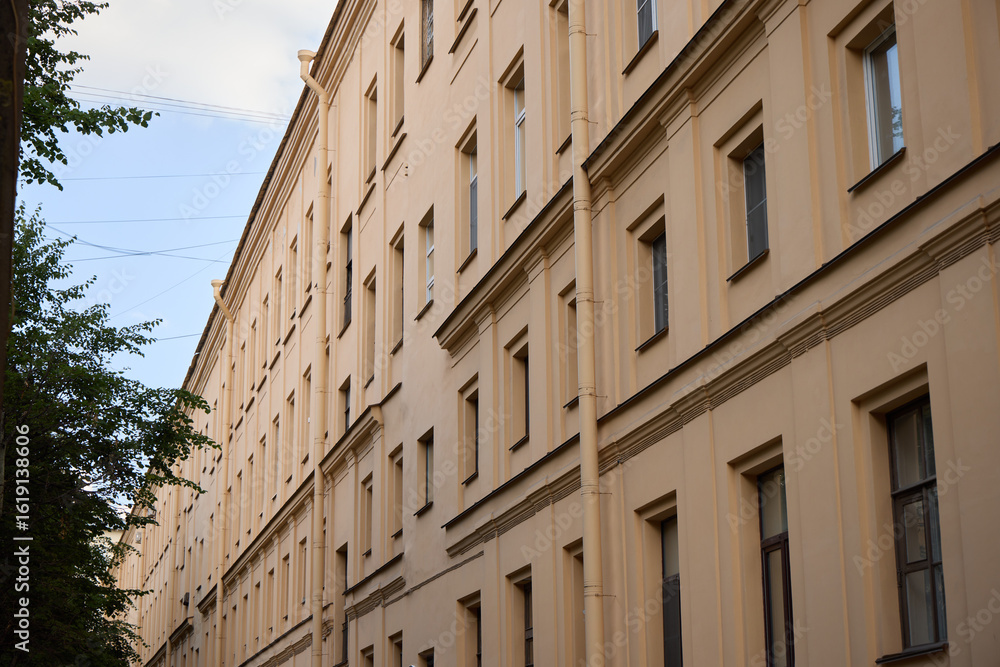 Fototapeta premium Historic Architecture in an Urban Setting Featuring Timeless Classic Design Elements Throughout