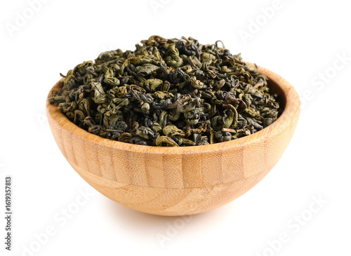Dried green tea leaves in w...
